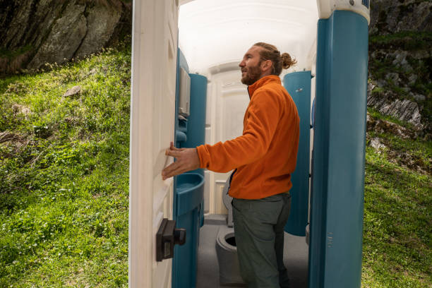 Best Portable restroom trailer rental  in Mountain View Ranches, AZ